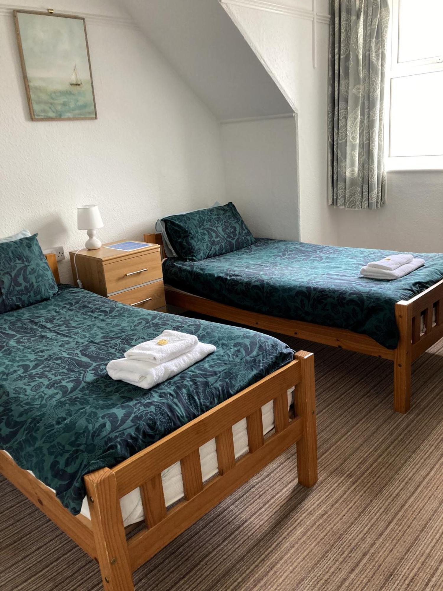 Donnington Guesthouse Труро Экстерьер фото