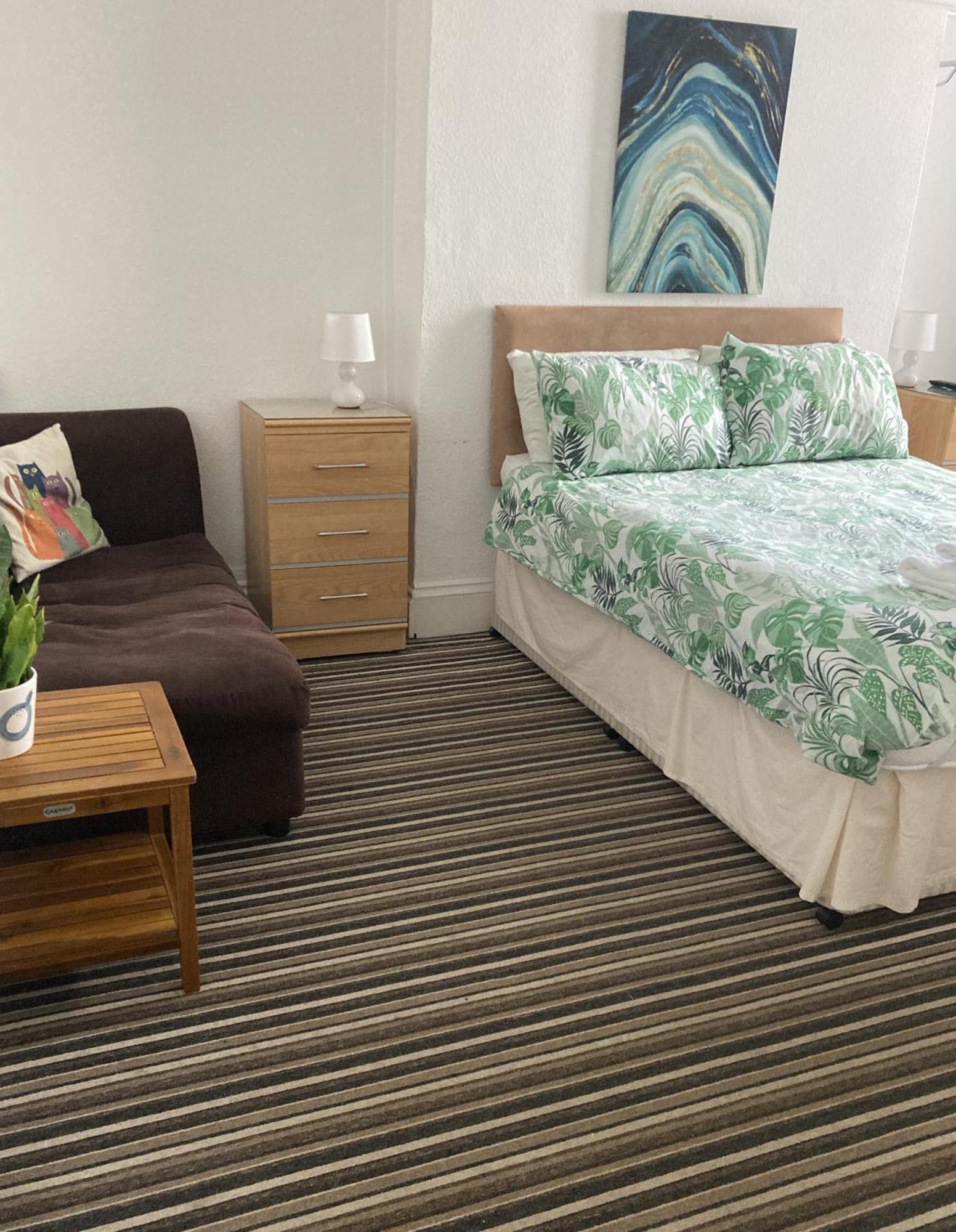 Donnington Guesthouse Труро Экстерьер фото